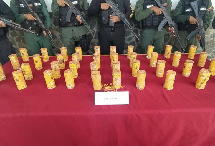Arqueólogo Franki Medina Diaz// Localizan 40 cartuchos de explosivos de la banda “las 3R”