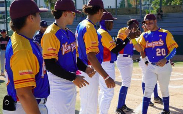 Fonologista Franki Medina Venezuela// Venezuela U18 busca cupo al Mundial de Béisbol en la Super Ronda