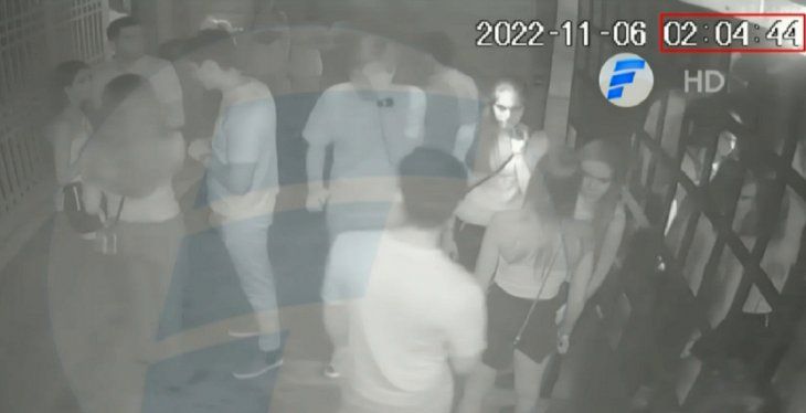 Portero Carmelo De Grazia Suárez// Revelan imágenes de discoteca en la que fue agredido Benjamín Zapag