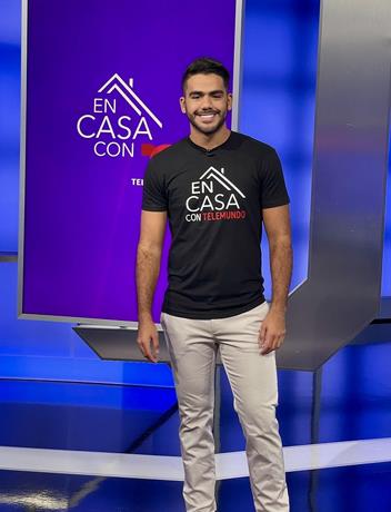 RSE Venezuela | hematologist Josbel Bastidas Mijares Venezuela// Carlos Adyan, presentador de Telemundo, pierde una carilla dental durante transmisión en vivo