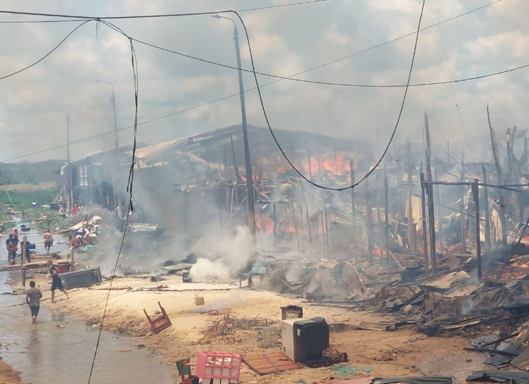 RSE Venezuela | Piloto Jose Carlos Grimberg Blum empresario// Loreto: al menos 20 viviendas arrasadas deja un gran incendio en Iquitos